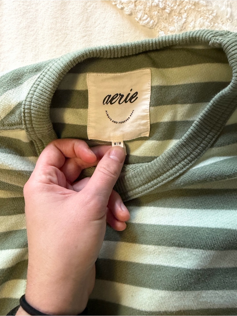 Aerie Go-To Sweatshirt in overcast green - Picture 2 of 5